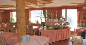Rakouský hotel Kleon s restaurací