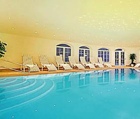 Rakouský hotel Ferienschlössl s bazénem
