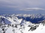 Rakouský Oetz a okolní horská krajina v zimě